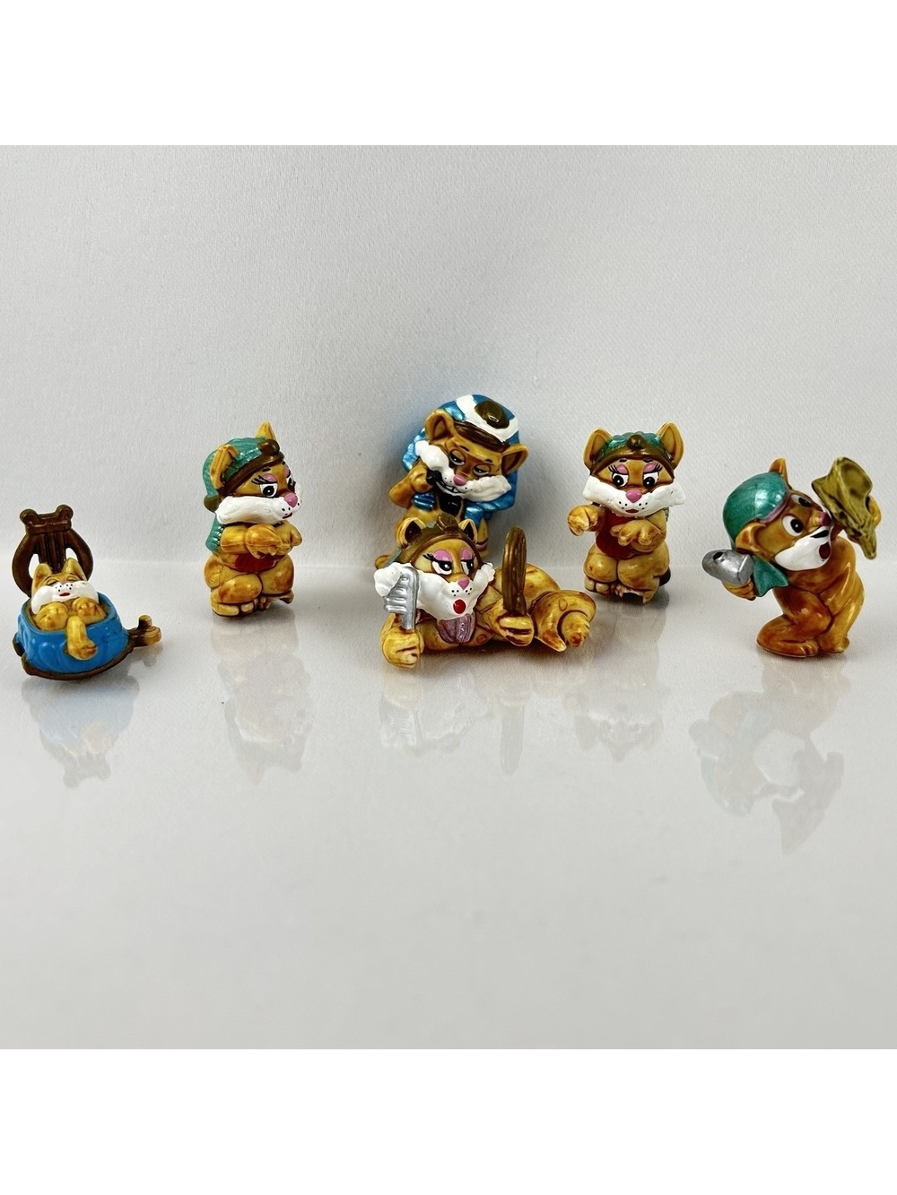 Ferrero Kinder Surprise Cats in Egypt Pyramiao Lot of 6 Mini Figures 1997
